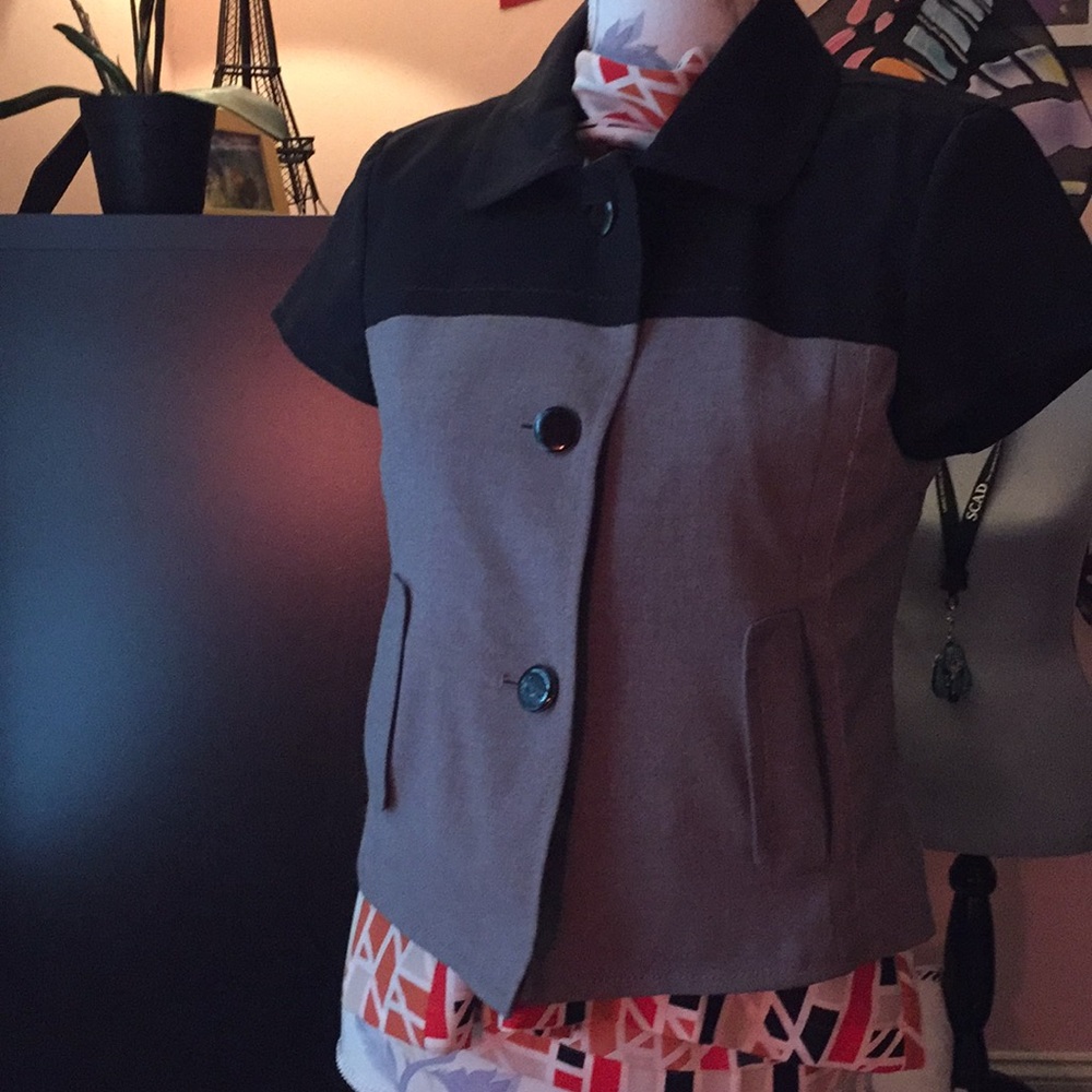 NWOT LOFT Short-sleeved blazer💖
